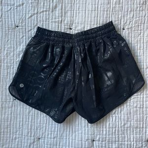Lululemon hotty hot shorts 4”